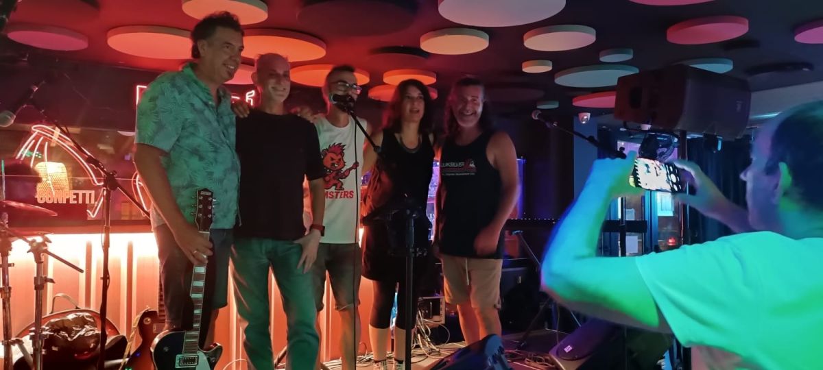 CONFETTI PLAYA - 3 AGOSTO - 20:00h